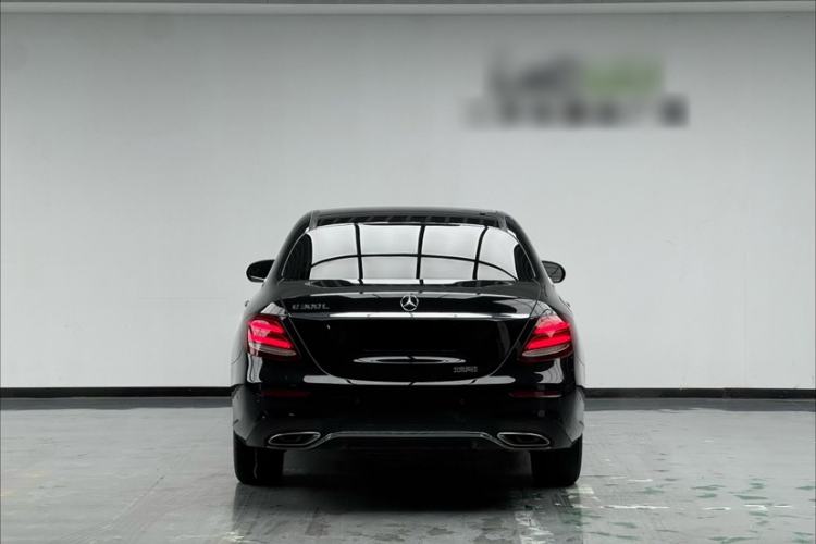 Used Mercedes-Benz E-Class 2019 Restyled E 300 L Sporty and Stylish Edition Exterior 4