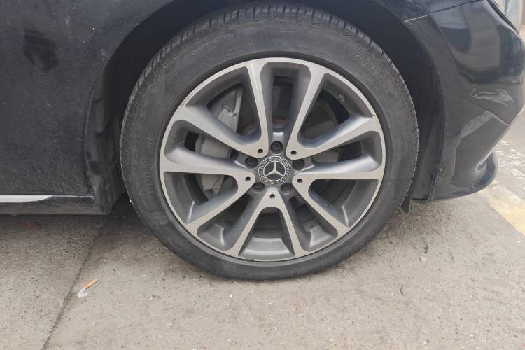 Used Mercedes-Benz E-Class 2019 Restyled E 300 L Luxury Edition Exterior 4