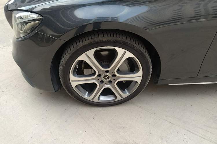 Used Mercedes-Benz E-Class 2019 E 350 L Sport 4MATIC Exterior 4