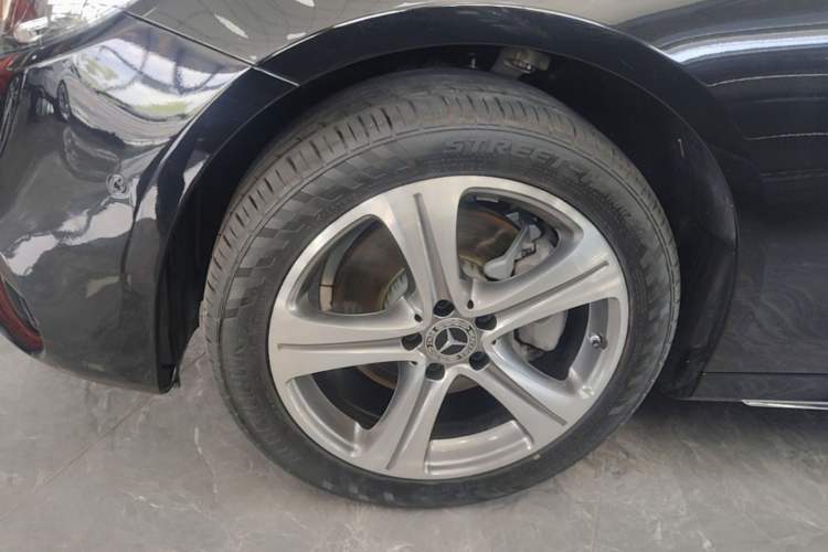 Used Mercedes-Benz E-Class 2019 E 260 L Sport Edition Exterior 4