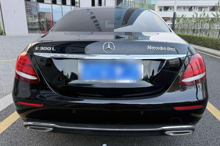 Used Mercedes-Benz E-Class 2019 E 300 L Stylish Model Exterior 4