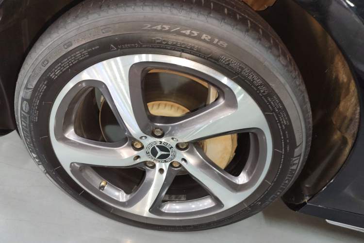 Used Mercedes-Benz E-Class 2019 Restyled E 300 L Sport Luxury Edition Exterior 4