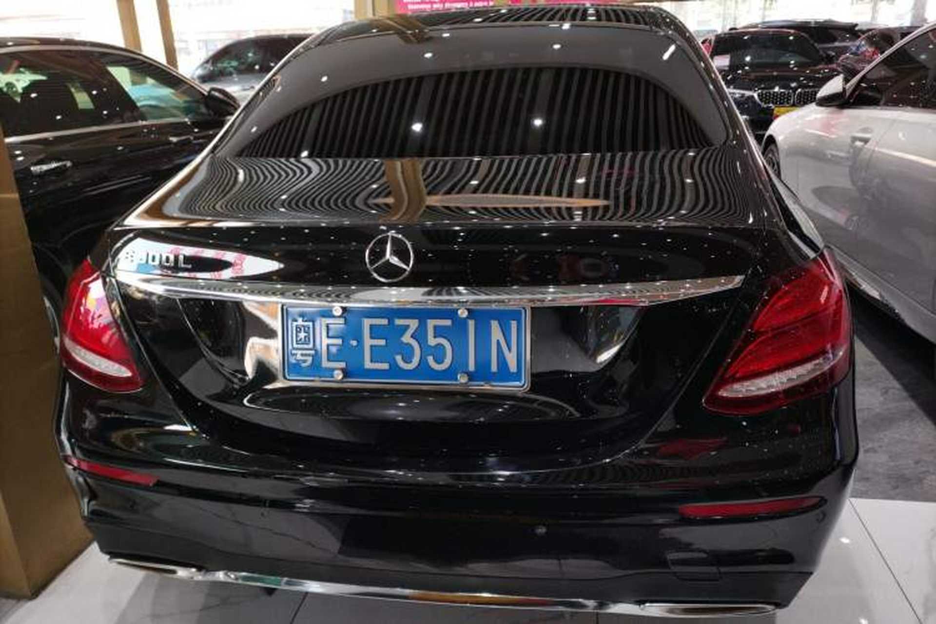 Used Mercedes-Benz E-Class 2019 Restyled E 300 L Sporty and Stylish Edition Exterior 4