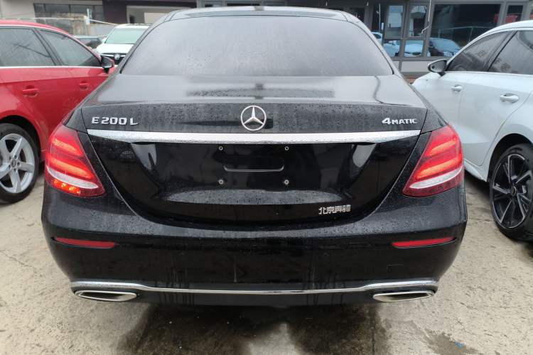 Used Mercedes-Benz E-Class 2019 E 200 L 4MATIC Exterior 4