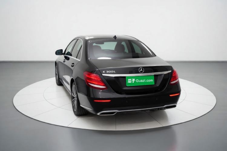 Used Mercedes-Benz E-Class 2019 Restyled E 300 L Luxury Edition Exterior 4