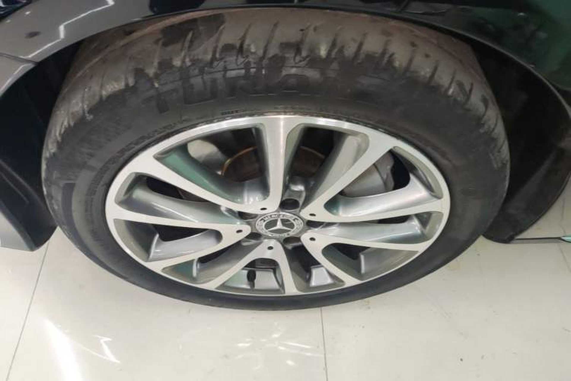 Used Mercedes-Benz E-Class 2019 E 300 L Luxury Model Exterior 4