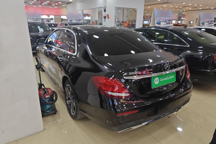 Used Mercedes-Benz E-Class 2019 Restyled E 300 L Sporty and Stylish Edition Exterior 4
