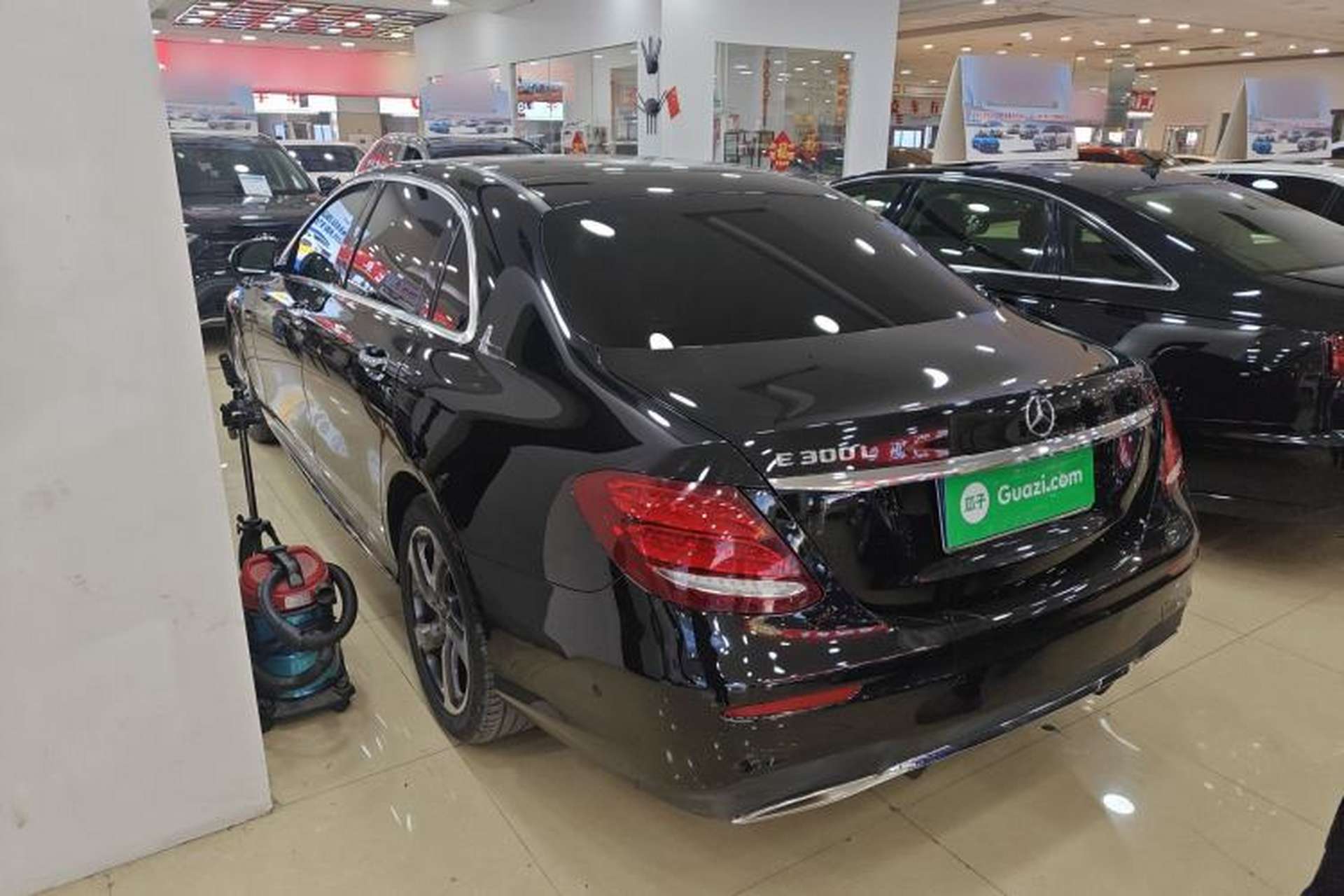 Used Mercedes-Benz E-Class 2019 Restyled E 300 L Sporty and Stylish Edition Exterior 4