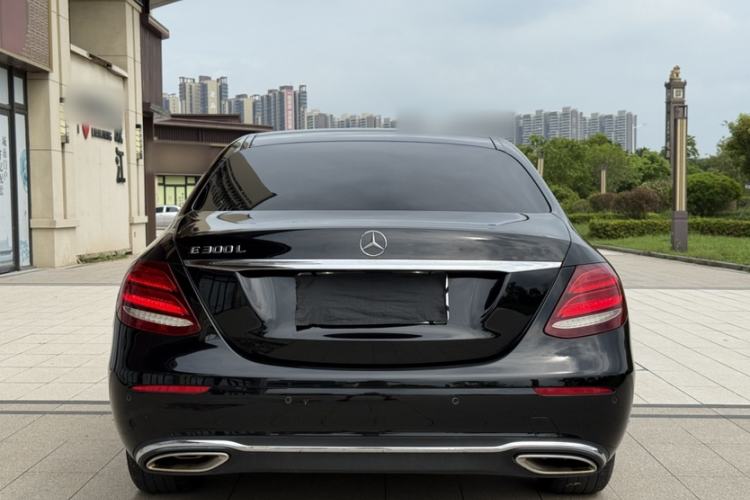 Used Mercedes-Benz E-Class 2019 Facelifted E 300 L Stylish Version Exterior 4
