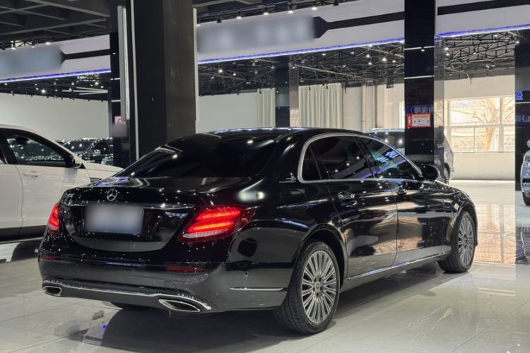 Used Mercedes-Benz E-Class 2019 Facelifted E 300 L Stylish Version Exterior 4