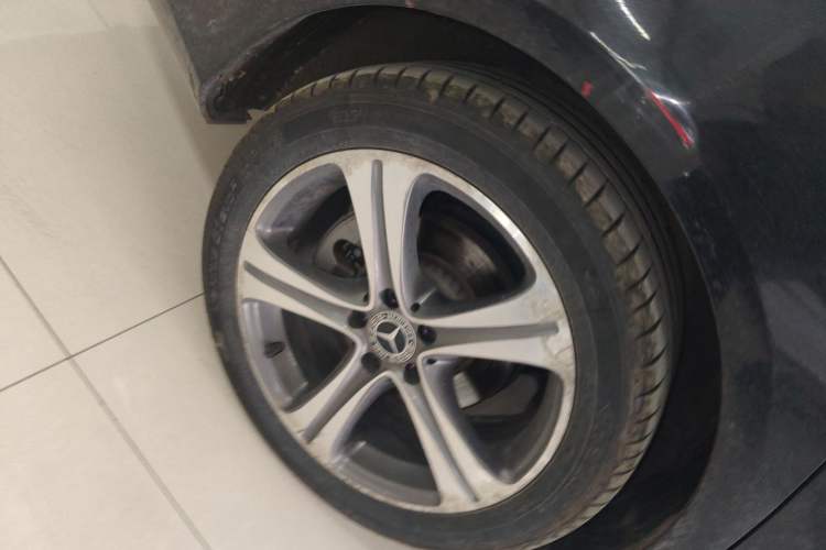 Used Mercedes-Benz E-Class 2019 E 200 L Sport Edition Exterior 5