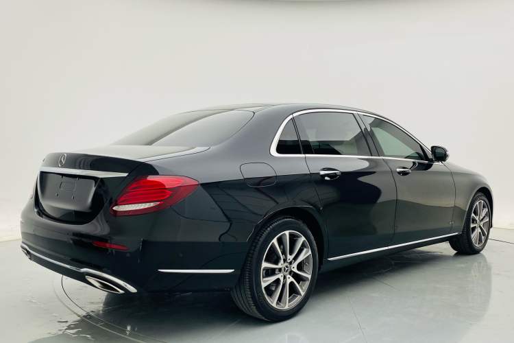 Used Mercedes-Benz E-Class 2019 Facelifted E 300 L Stylish Version Exterior 5