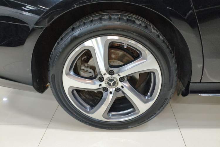 Used Mercedes-Benz E-Class 2019 E 300 L Sport Luxury Edition Exterior 5