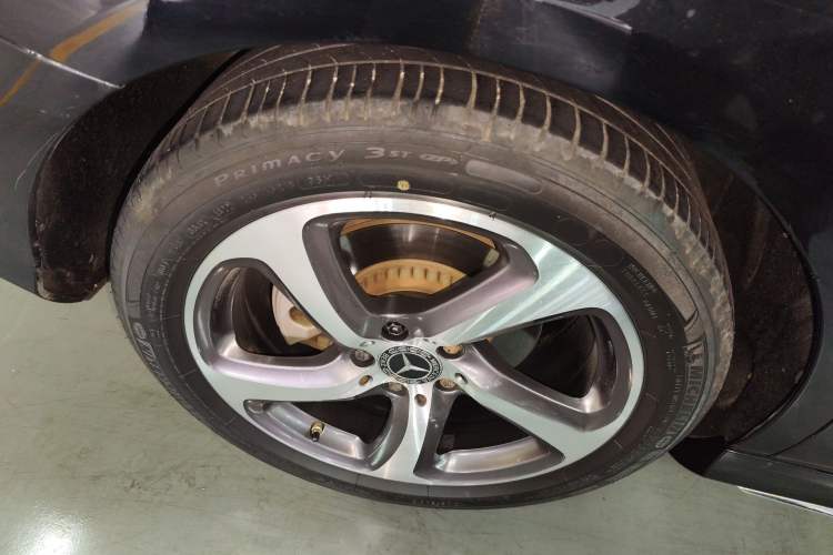 Used Mercedes-Benz E-Class 2019 Restyled E 300 L Sport Luxury Edition Exterior 5