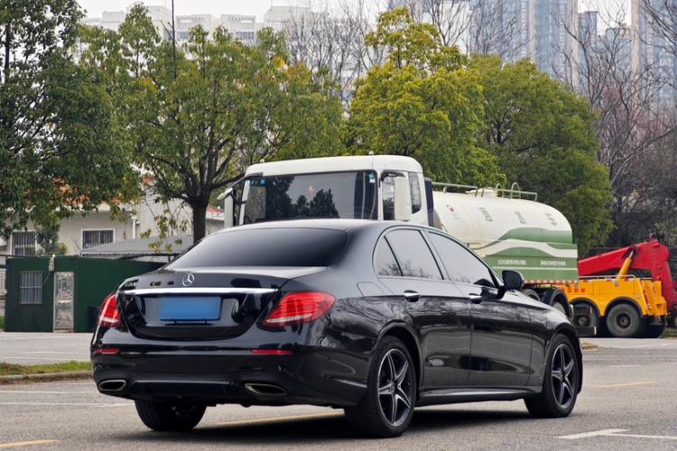 Used Mercedes-Benz E-Class 2019 E 200 Sport Edition Exterior 5