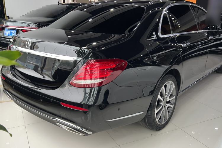 Used Mercedes-Benz E-Class 2019 E 300 L Luxury Model Exterior 5