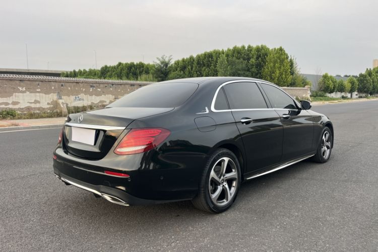 Used Mercedes-Benz E-Class 2019 Restyled E 300 L Sport Luxury Edition Exterior 5