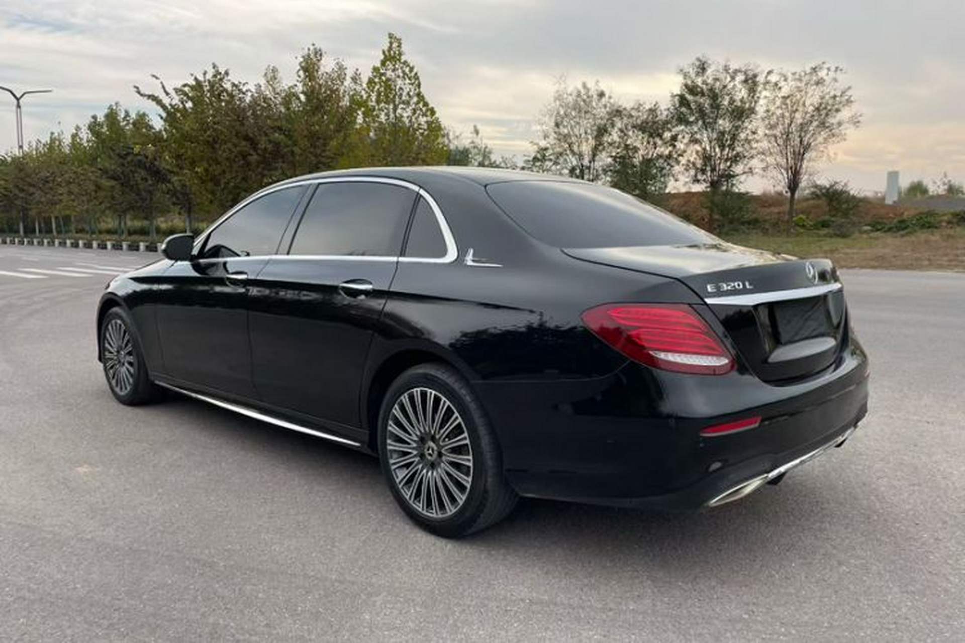 Used Mercedes-Benz E-Class 2019 E 200 L Sport Edition Exterior 5