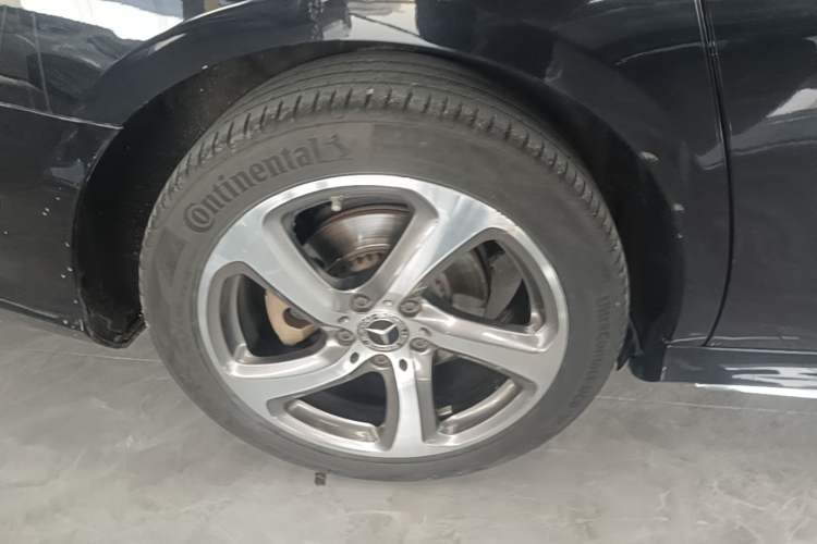 Used Mercedes-Benz E-Class 2019 Restyled E 300 L Sport Luxury Edition Exterior 5