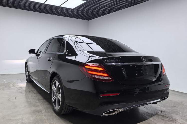 Used Mercedes-Benz E-Class 2019 E 200 L Sport Edition Exterior 5