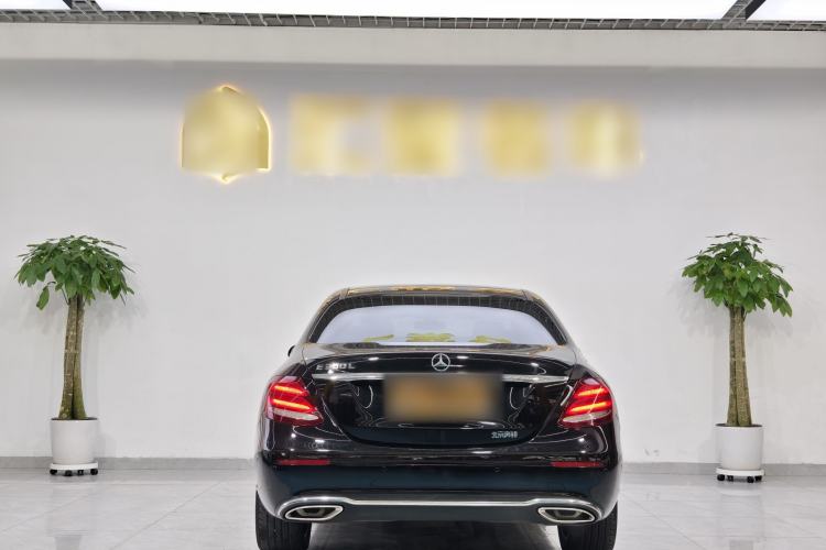Used Mercedes-Benz E-Class 2019 Restyled E 300 L Luxury Edition Exterior 5