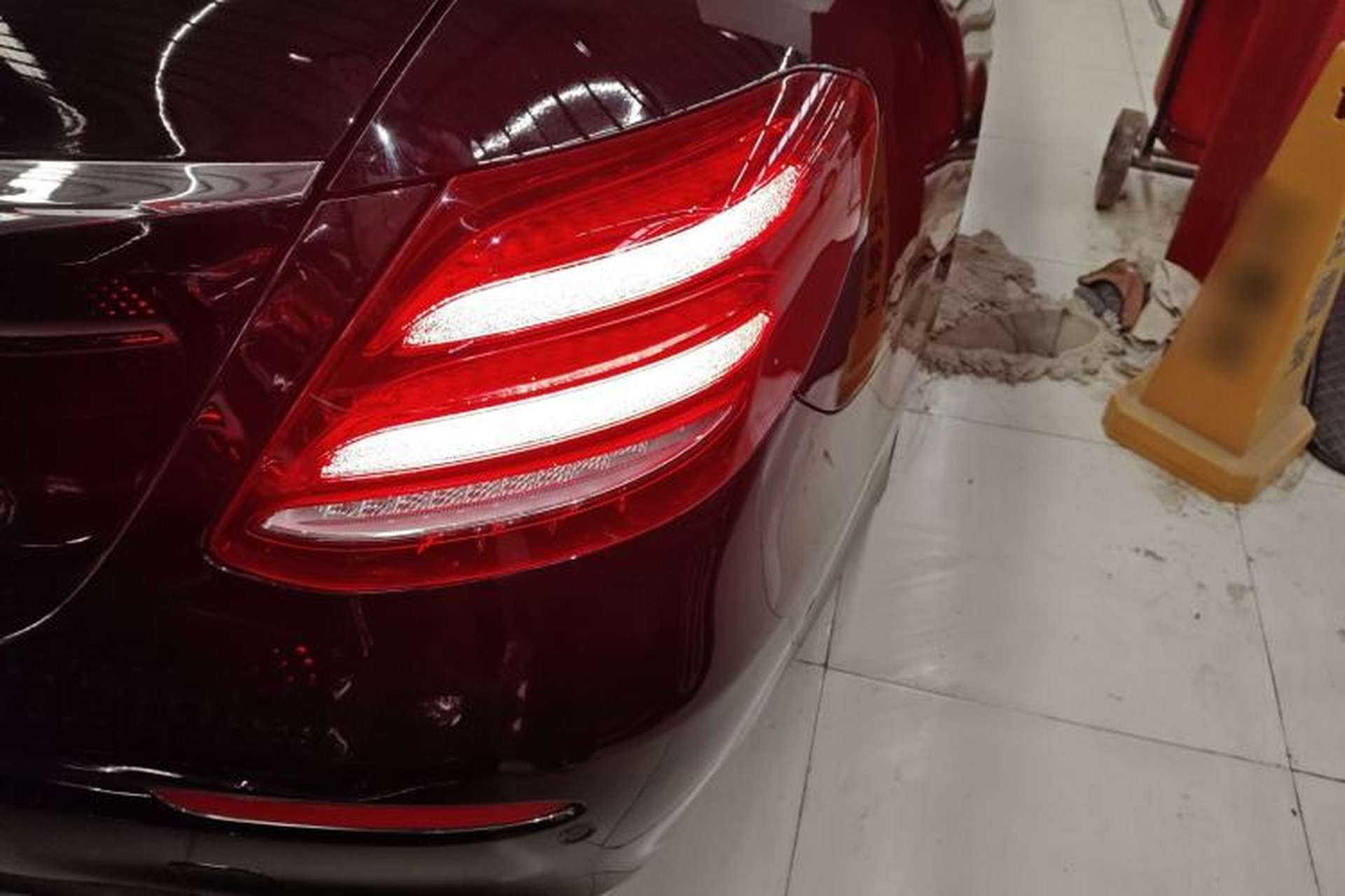 Used Mercedes-Benz E-Class 2019 E 300 L Sport Luxury Edition Exterior 6
