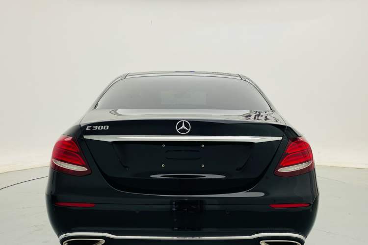 Used Mercedes-Benz E-Class 2019 Facelifted E 300 L Stylish Version Exterior 6