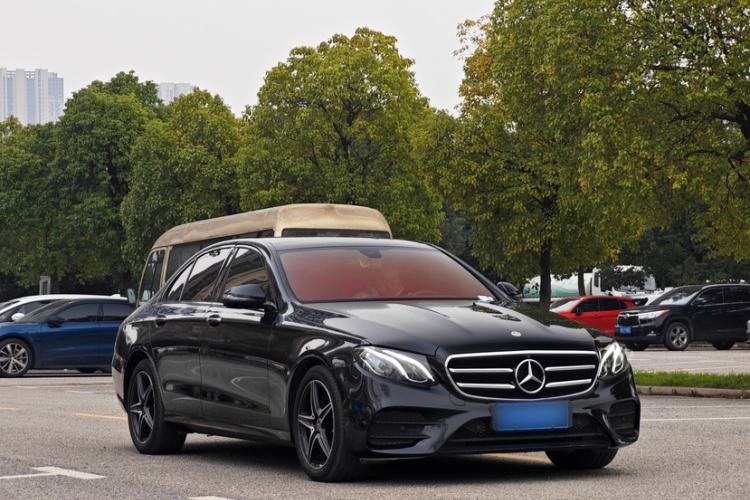 Used Mercedes-Benz E-Class 2019 E 200 Sport Edition Exterior 6