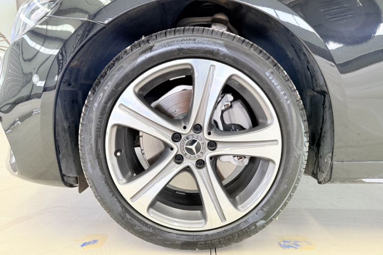 Used Mercedes-Benz E-Class 2019 E 200 L Sport Edition Exterior 6