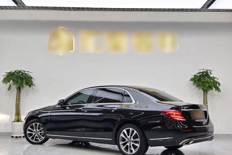 Used Mercedes-Benz E-Class 2019 Restyled E 300 L Luxury Edition Exterior 6
