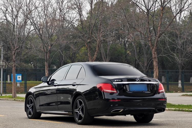 Used Mercedes-Benz E-Class 2019 E 200 Sport Edition Exterior 7