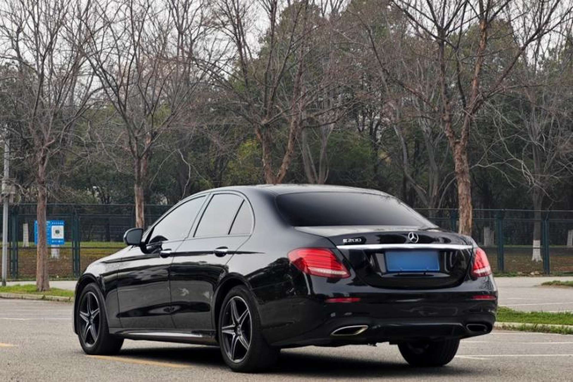 Used Mercedes-Benz E-Class 2019 E 200 Sport Edition Exterior 7