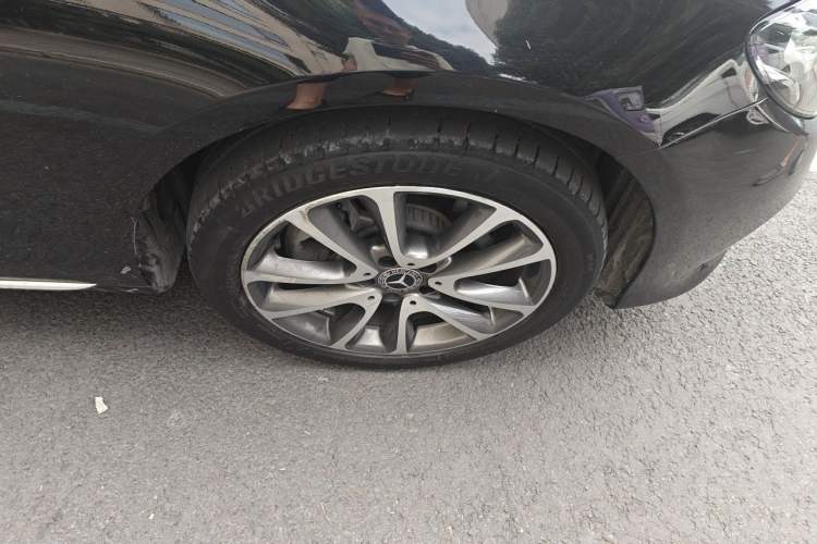 Used Mercedes-Benz E-Class 2019 E 200 L Exterior 7