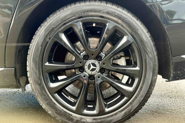 Used Mercedes-Benz E-Class 2019 E 260 L Exterior 7