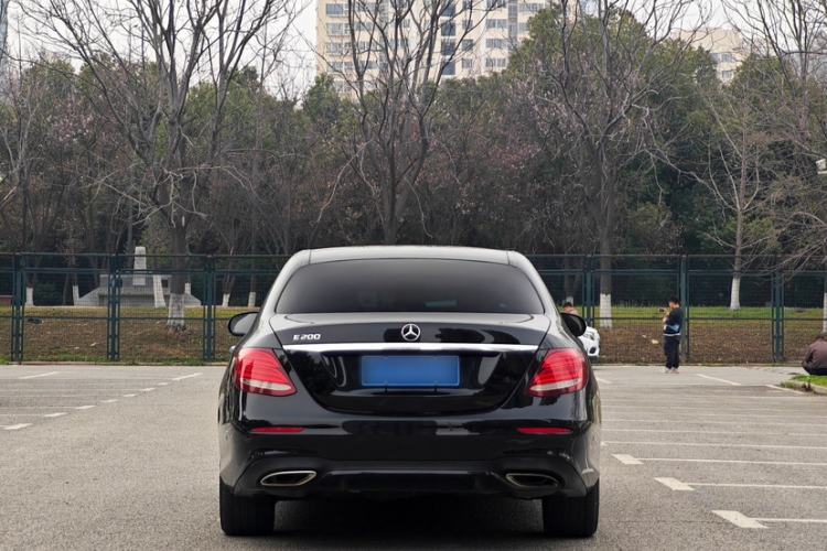 Used Mercedes-Benz E-Class 2019 E 200 Sport Edition Exterior 8
