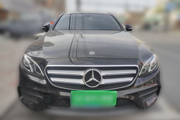 Used Mercedes-Benz E-Class 2019 E 300 L Sporty and Stylish Model