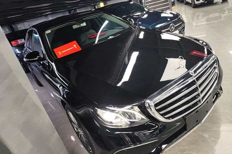 Used Mercedes-Benz E-Class 2019 E 200 L Front Right 45 Deg