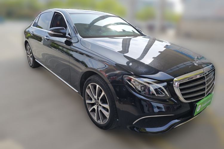 Used Mercedes-Benz E-Class 2019 E 200 L Front Right 45 Deg