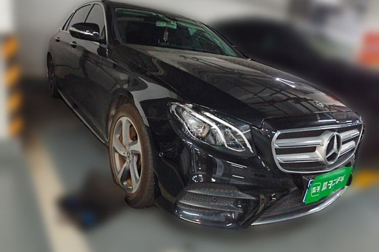 Used Mercedes-Benz E-Class 2019 Restyled E 300 L Sport Luxury Edition Front Right 45 Deg