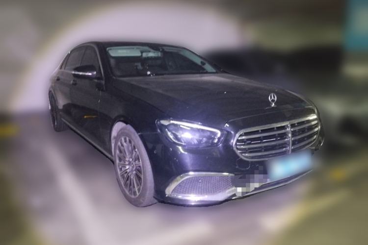 Used Mercedes-Benz E-Class 2019 E 260 L Front Right 45 Deg