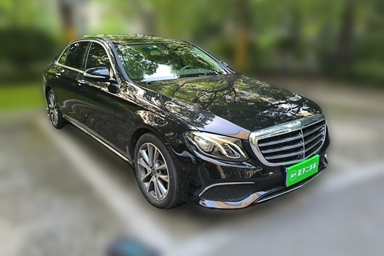 Used Mercedes-Benz E-Class 2019 Restyled E 300 L Luxury Edition Front Right 45 Deg