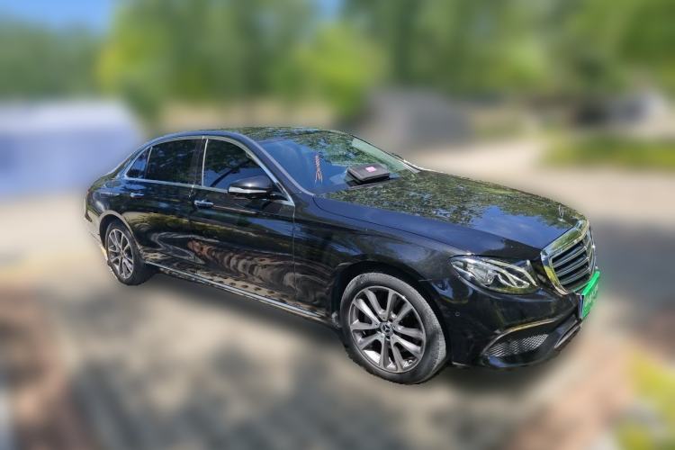 Used Mercedes-Benz E-Class 2019 Facelifted E 300 L Stylish Version Front Right 45 Deg