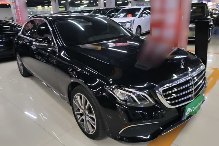 Used Mercedes-Benz E-Class 2019 E 260 L Front Right 45 Deg