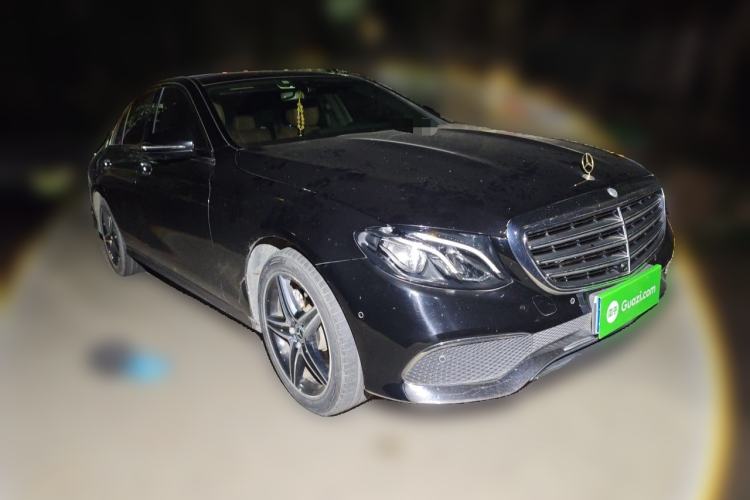 Used Mercedes-Benz E-Class 2019 E 200 Sport Edition Front Right 45 Deg
