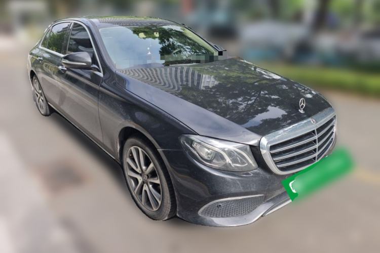 Used Mercedes-Benz E-Class 2019 E 200 L Front Right 45 Deg