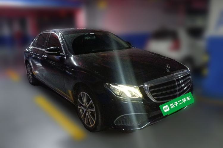 Used Mercedes-Benz E-Class 2019 E 260 L Front Right 45 Deg