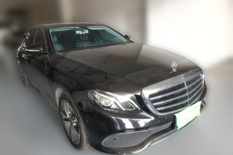 Used Mercedes-Benz E-Class 2019 E 200 L Front Right 45 Deg