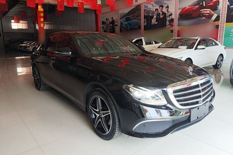 Used Mercedes-Benz E-Class 2019 E 260 Sport Edition Front Right 45 Deg