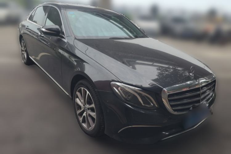 Used Mercedes-Benz E-Class 2019 E 260 L Front Right 45 Deg