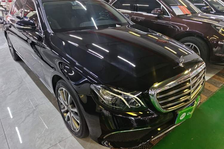 Used Mercedes-Benz E-Class 2019 E 300 L Luxury Model Front Right 45 Deg